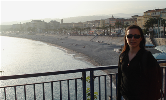 Döndü has travelled the world with her research. Here she is in Nice, France, taking a break from her work to discover the city. 